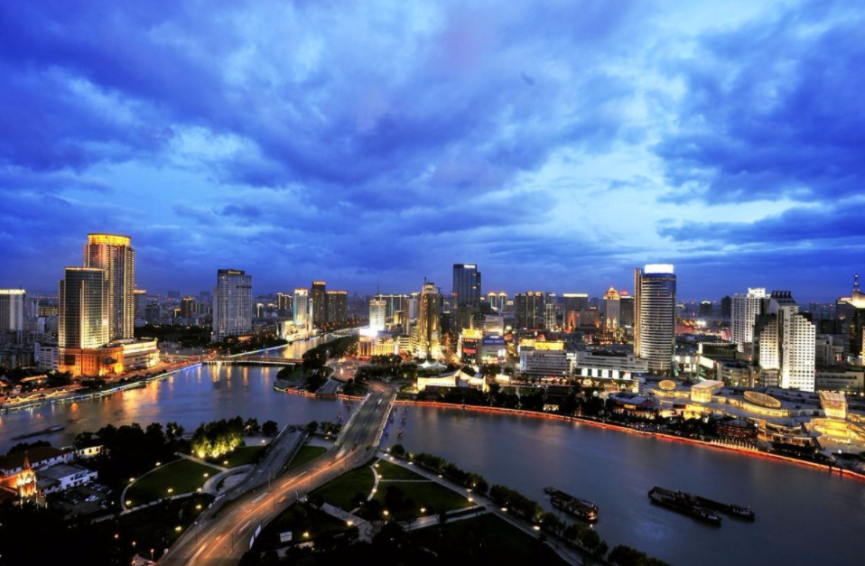 毕业生就业城市“满意度”排名：北京排名第五位，成都表现亮眼