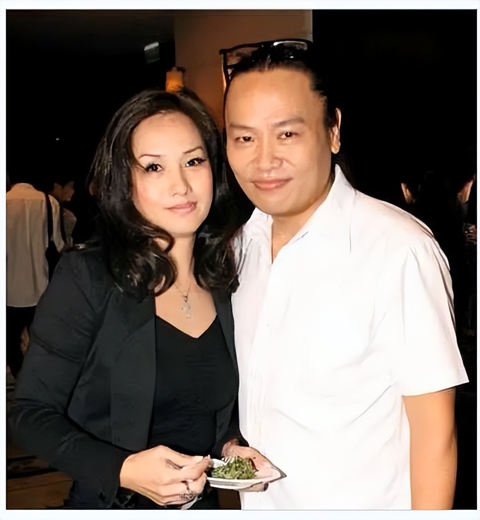 老天追着喂饭，她却不屑一顾，选择了平凡生活