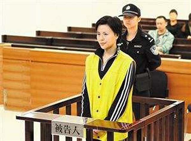 女模特4年