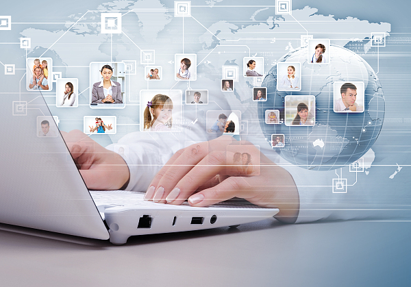 推动新闻学学理创新发展