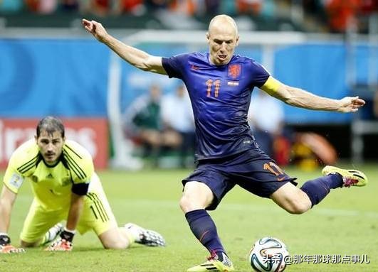 足球最有荣誉的是什么奖杯（足球殿堂的最高荣誉，为什么一定就是大力神杯？）