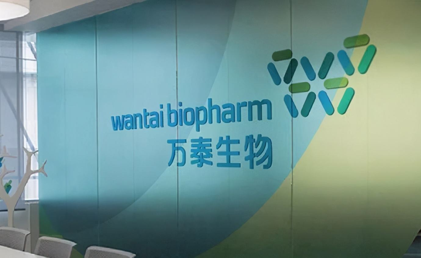 中国最有钱的10个人，女富豪日赚四千万，捐款60亿