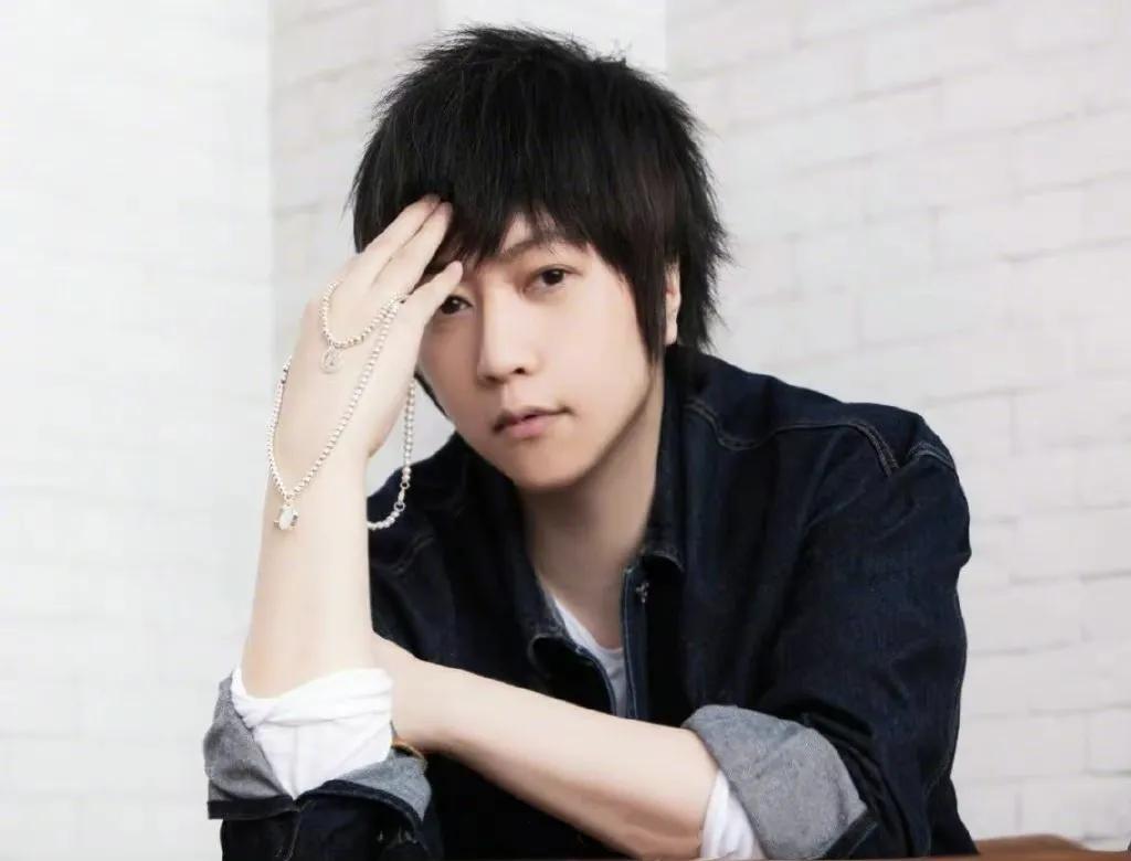 阿信为周杰伦新歌打call