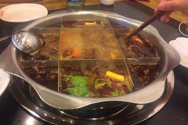 体内有癌，从嘴巴能看出来？口腔4种表现，可能是癌症在走近