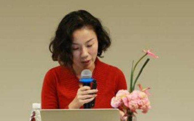 朱旭：2016年进万科，年薪849万，年终奖1000万，如今46岁仍未婚