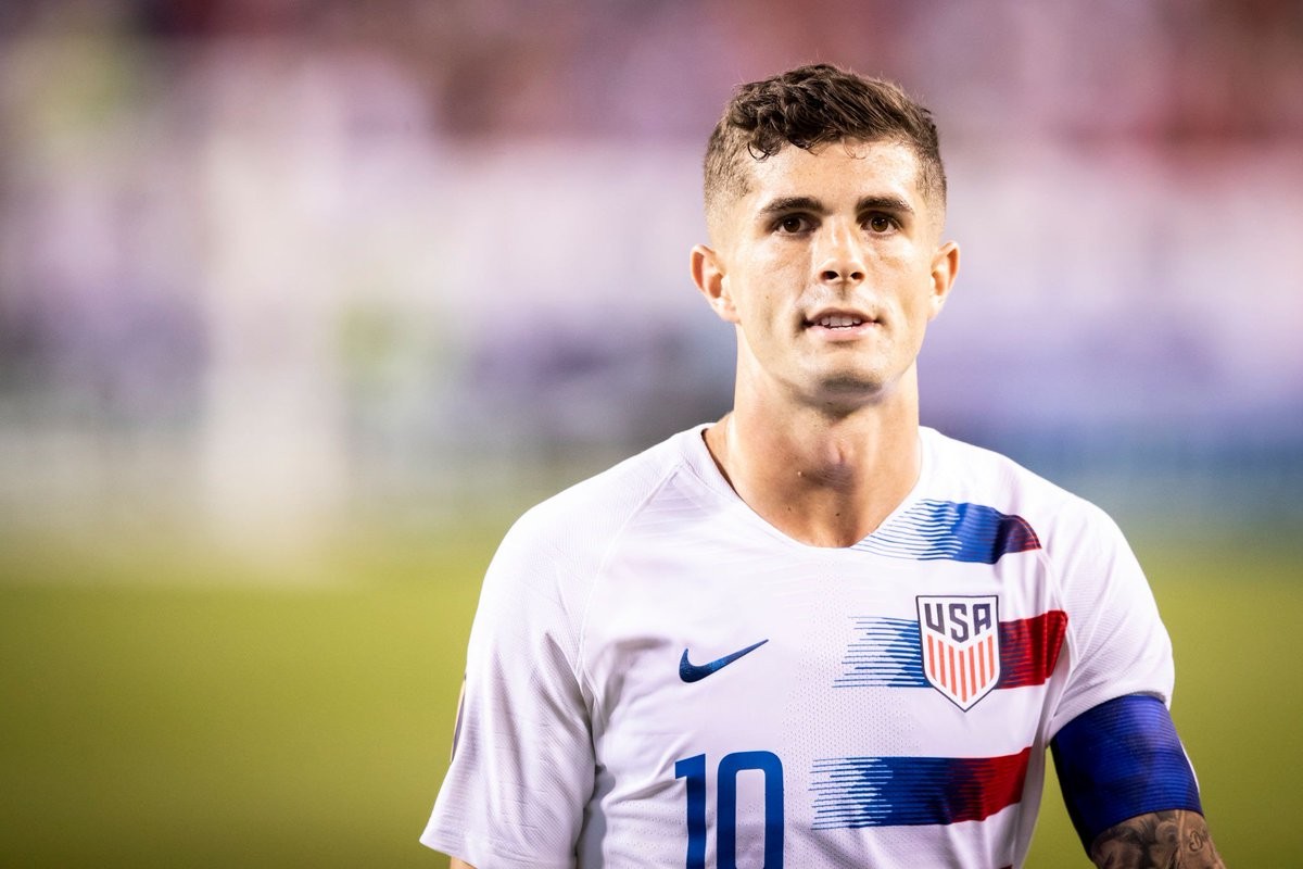 世界杯最搞笑花絮（18年世界杯回顾！梅西吃鞋，C罗被摸屁股！名场面你还记得多少？）