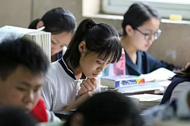 如果高考“开卷”让带一样物品，你会带啥？“学神”的回答太精彩