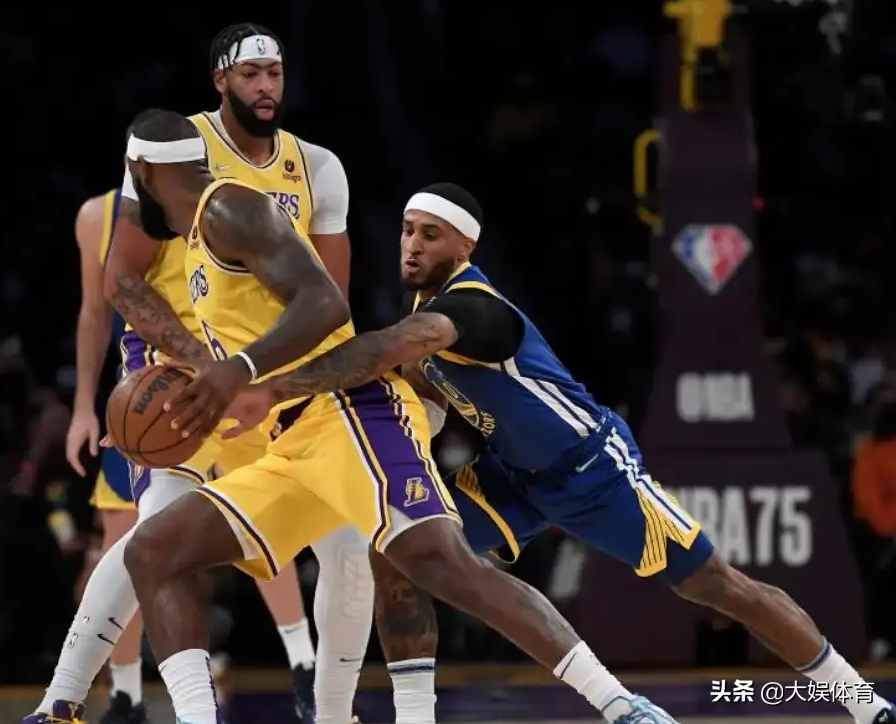 nba新赛季湖人有哪些球员(破釜沉舟！湖人队新赛季阵容大变样，下限低，上限也很高)