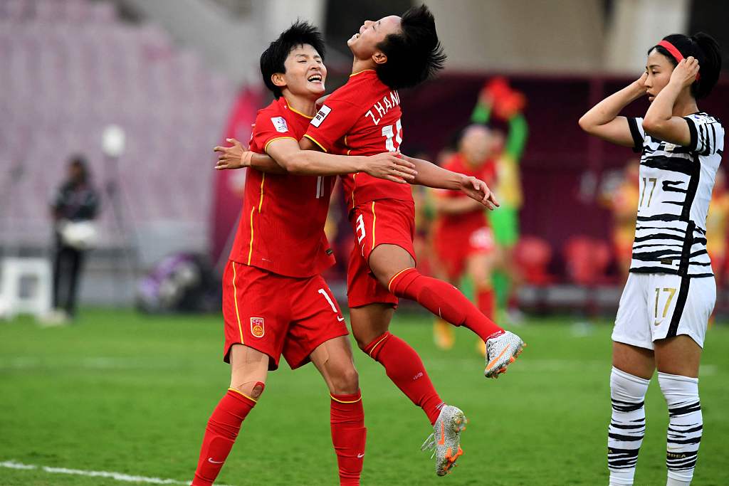 我们是冠军！中国女足逆转韩国第9次问鼎亚洲杯