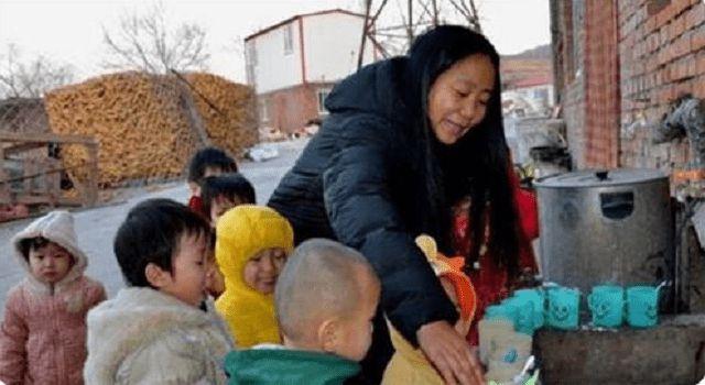 3年前，那个收养118名孤儿的“爱心妈妈”，终于被董明珠送进监狱
