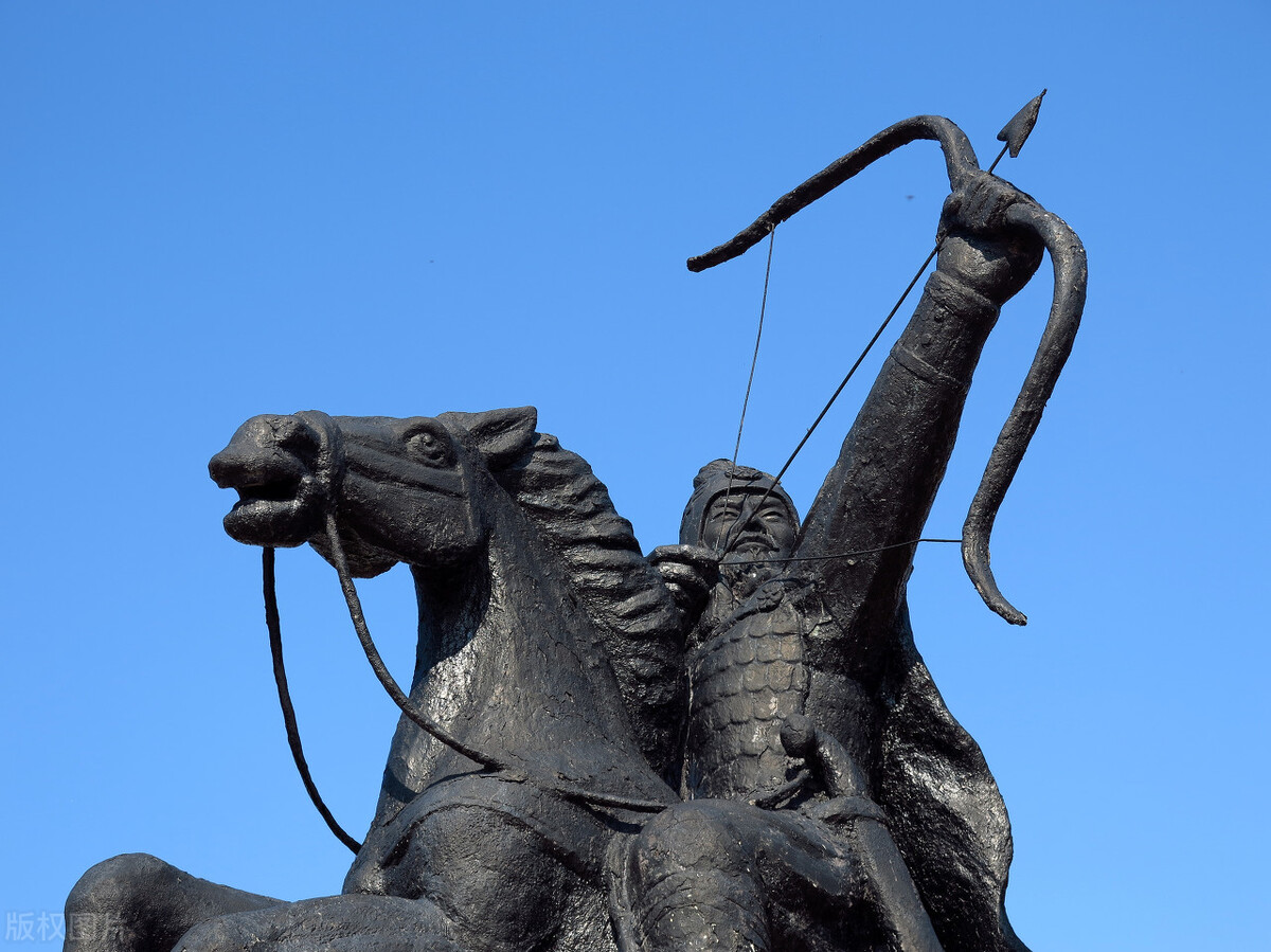 纵死犹闻侠骨香：王维七绝《少年行四首》