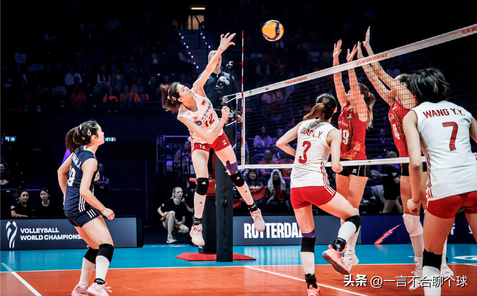 排球世界杯2022賽程表（中國女排最新賽程公布！8強賽完整對陣出爐，再戰意大利能否贏球）