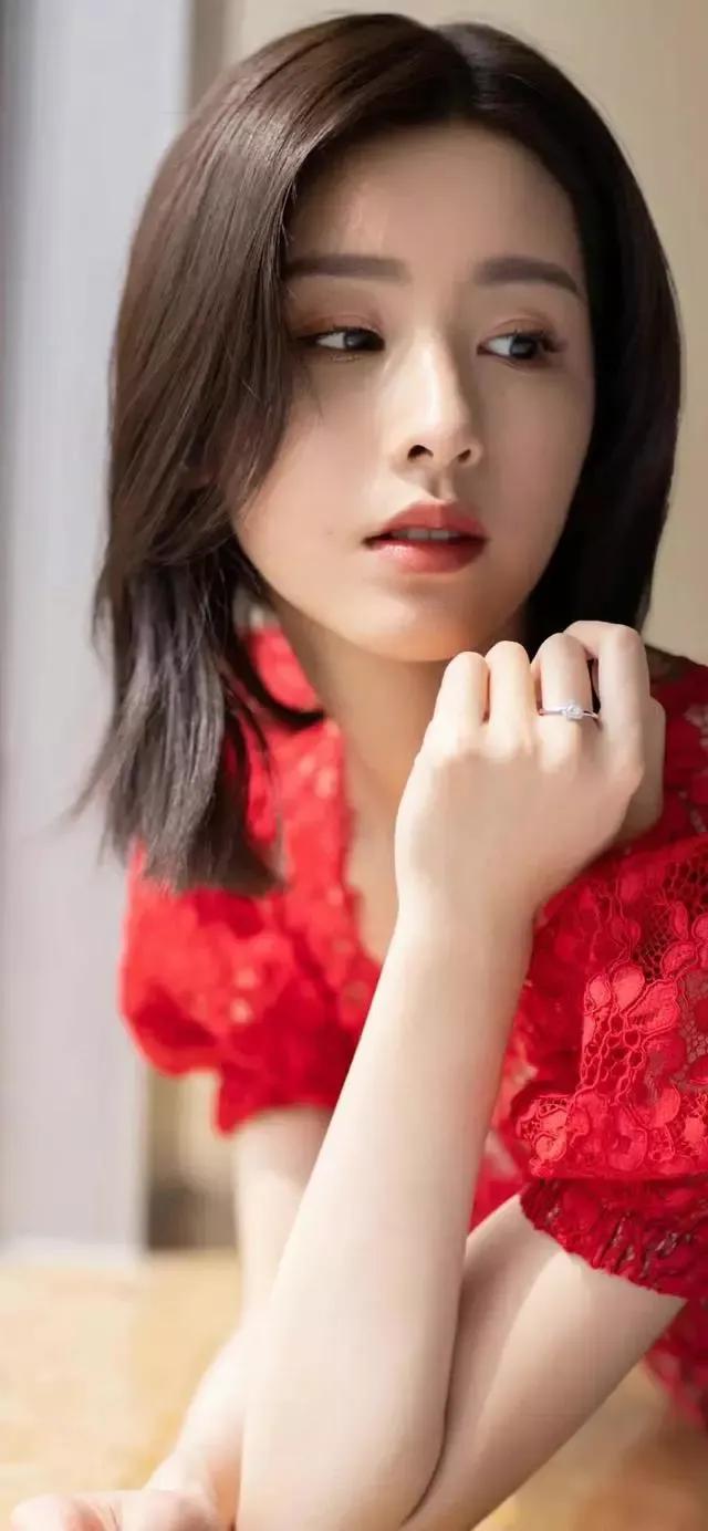 特辑:国内颜值女星陈都灵