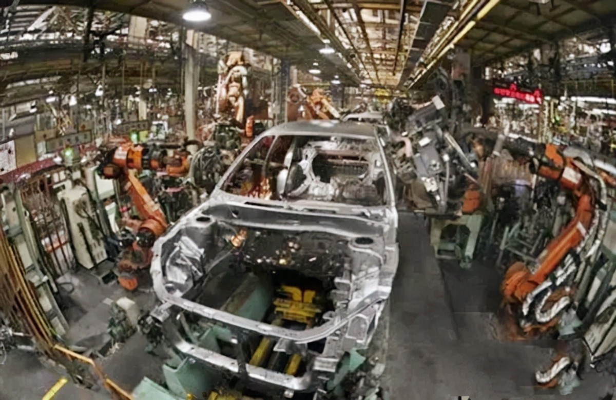 职校生实习现状：宁在格子间免费干活，也不愿在一线“打磨”