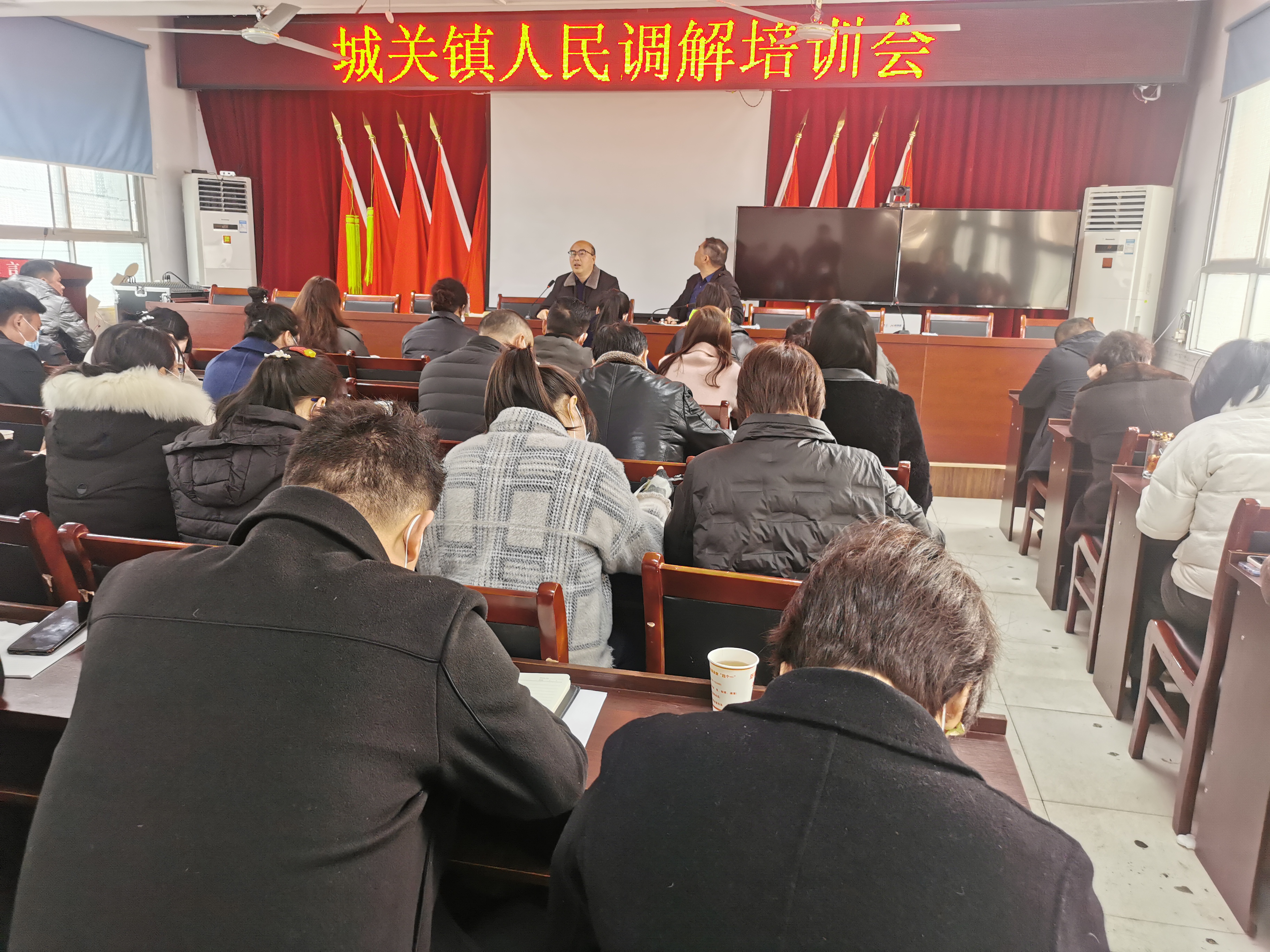 汉阴县城关镇：党建引领人民调解助力基层治理见成效