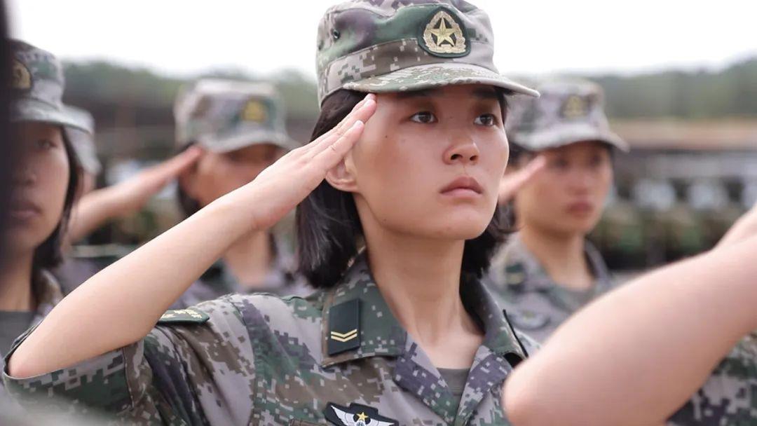 文武兼备，看这群大学生女兵的青春芳华