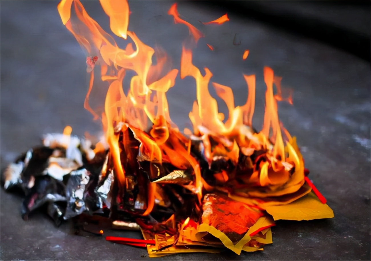 一个人死后,为何要为他烧纸?如果没有人烧纸会怎么样?(一个人死后多久