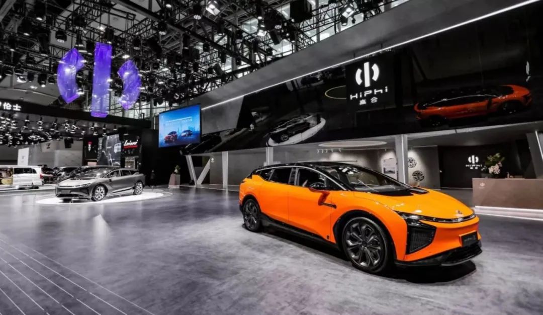 高合英国之宝音响被爆贴牌，车主联合控诉销售欺诈