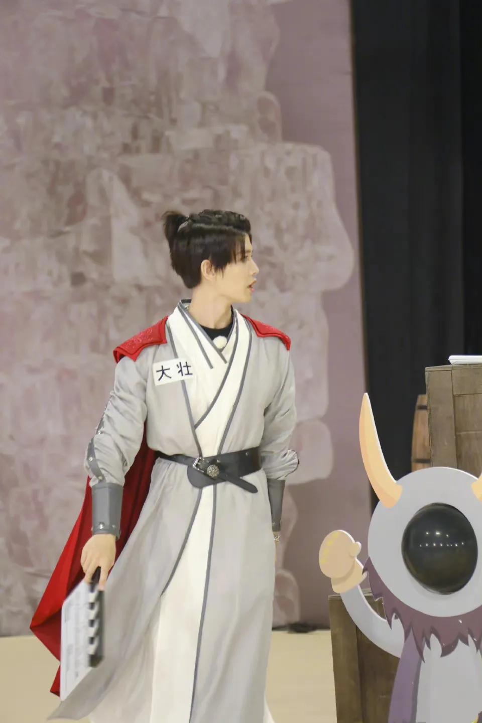 #任嘉伦#嗨放派2，嘉伦变身大壮了