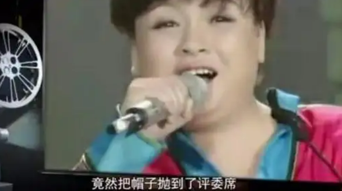 在娱乐圈，像韩红、李琼这样真实的人，寸步难行，也是我们的悲哀