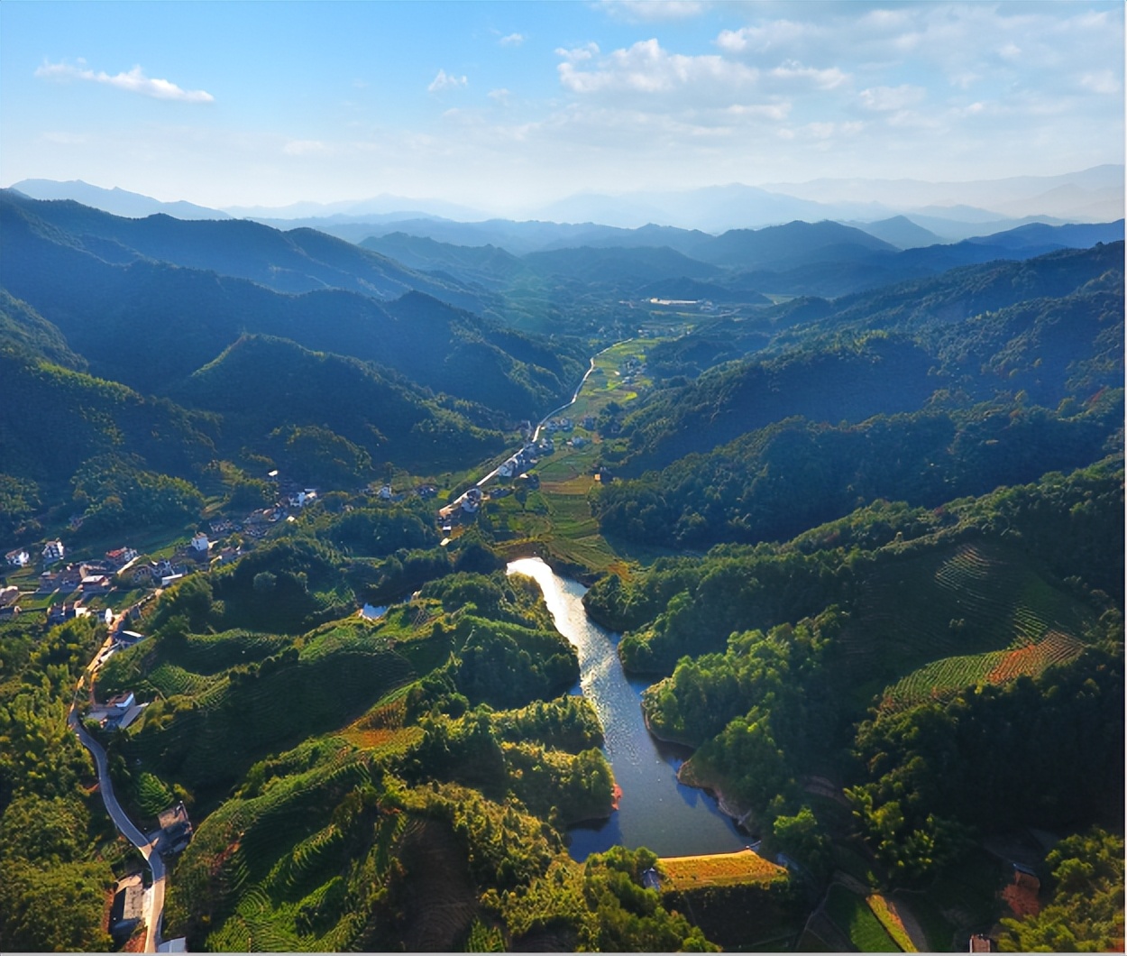 四季黄山 相约夏天 | 徽州村落美文欣赏丨愿作临溪一片云