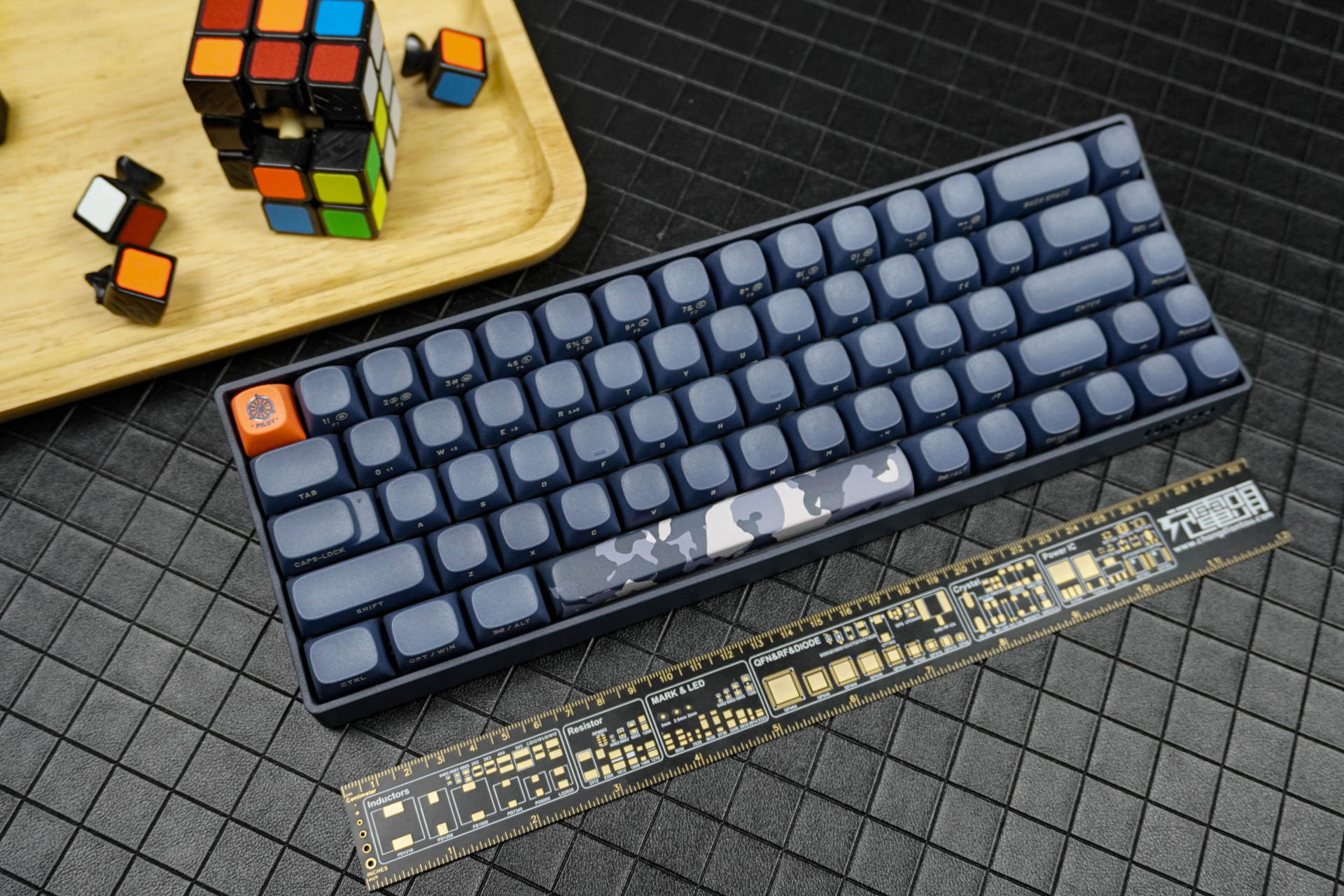 论颜值洛斐有话说！小翘新配色有点意思