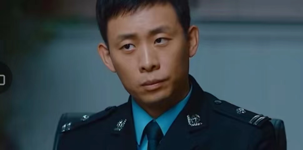 《重生之门》开播口碑不佳，王俊凯表情僵硬演技遭吐槽，难成爆款