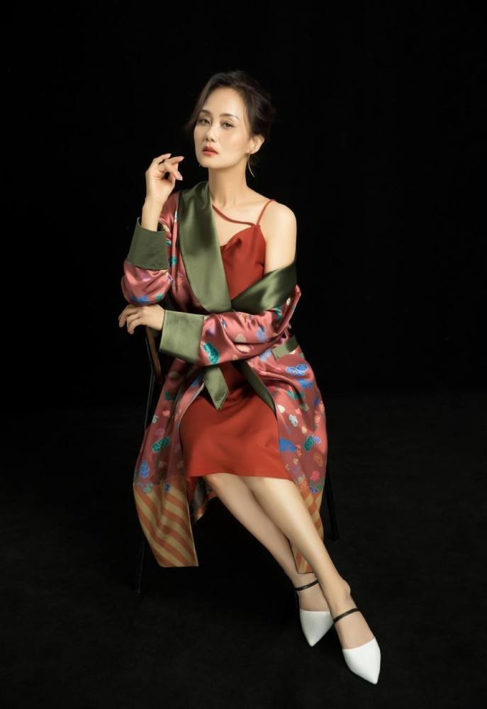 9位“妈妈专业户”：天生一张养尊处优脸，自带贵气，演不了穷人