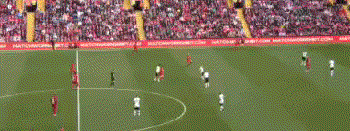 利物浦vs曼联友谊赛(2-1，贝尔巴托夫闪击，83分钟绝杀，利物浦传奇队逆转曼联传奇队)
