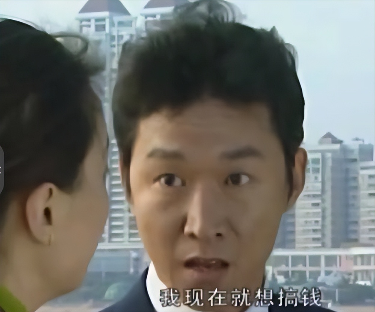 赵燕国彰：对女孩子动粗，你就不是个东西