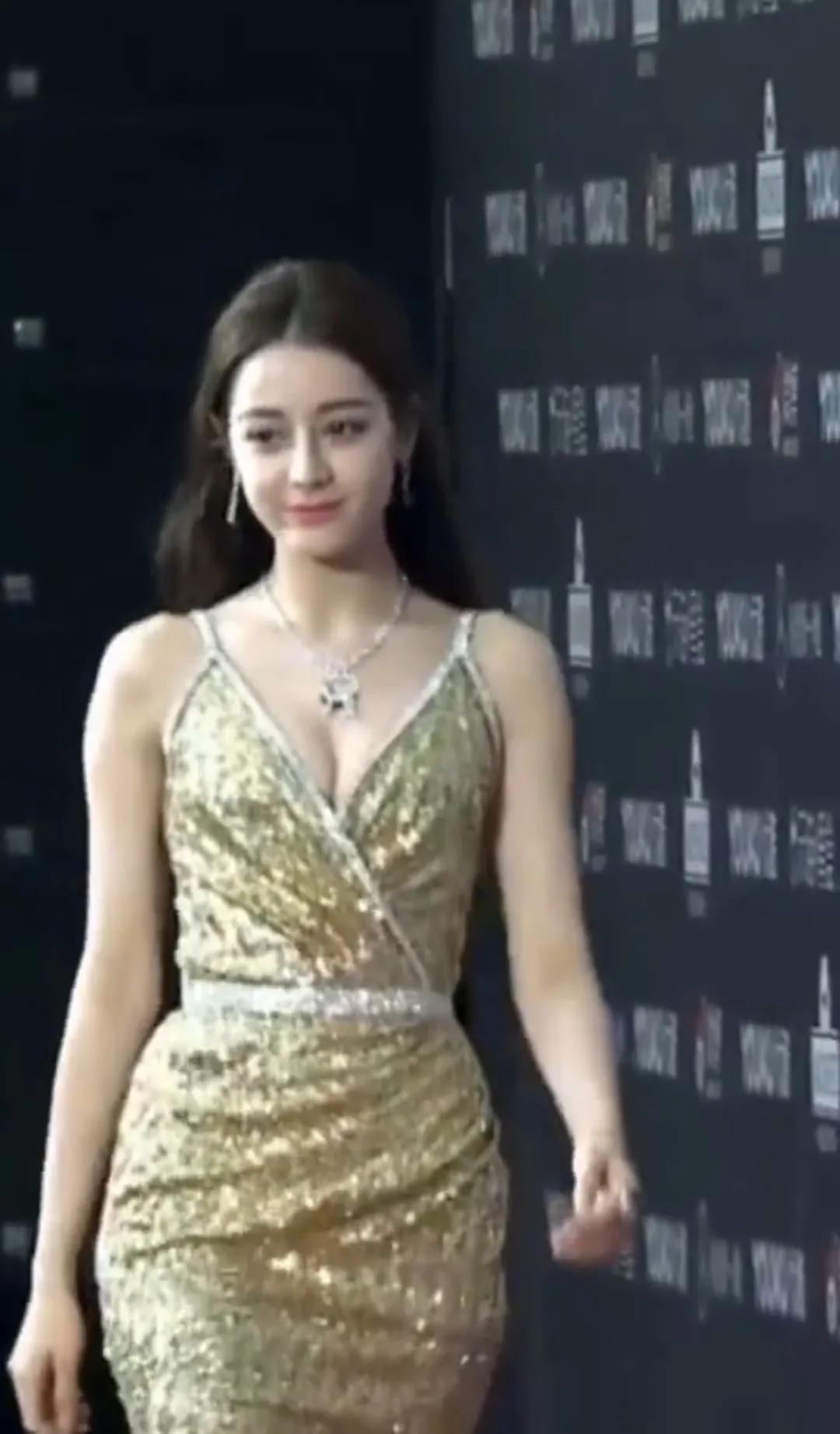 这就是所谓的摇曳身姿#迪丽热巴