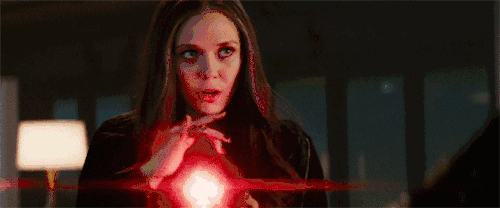 “绯红女巫”伊丽莎白奥尔森的魅力，可不止暴打奇异博士和光照会