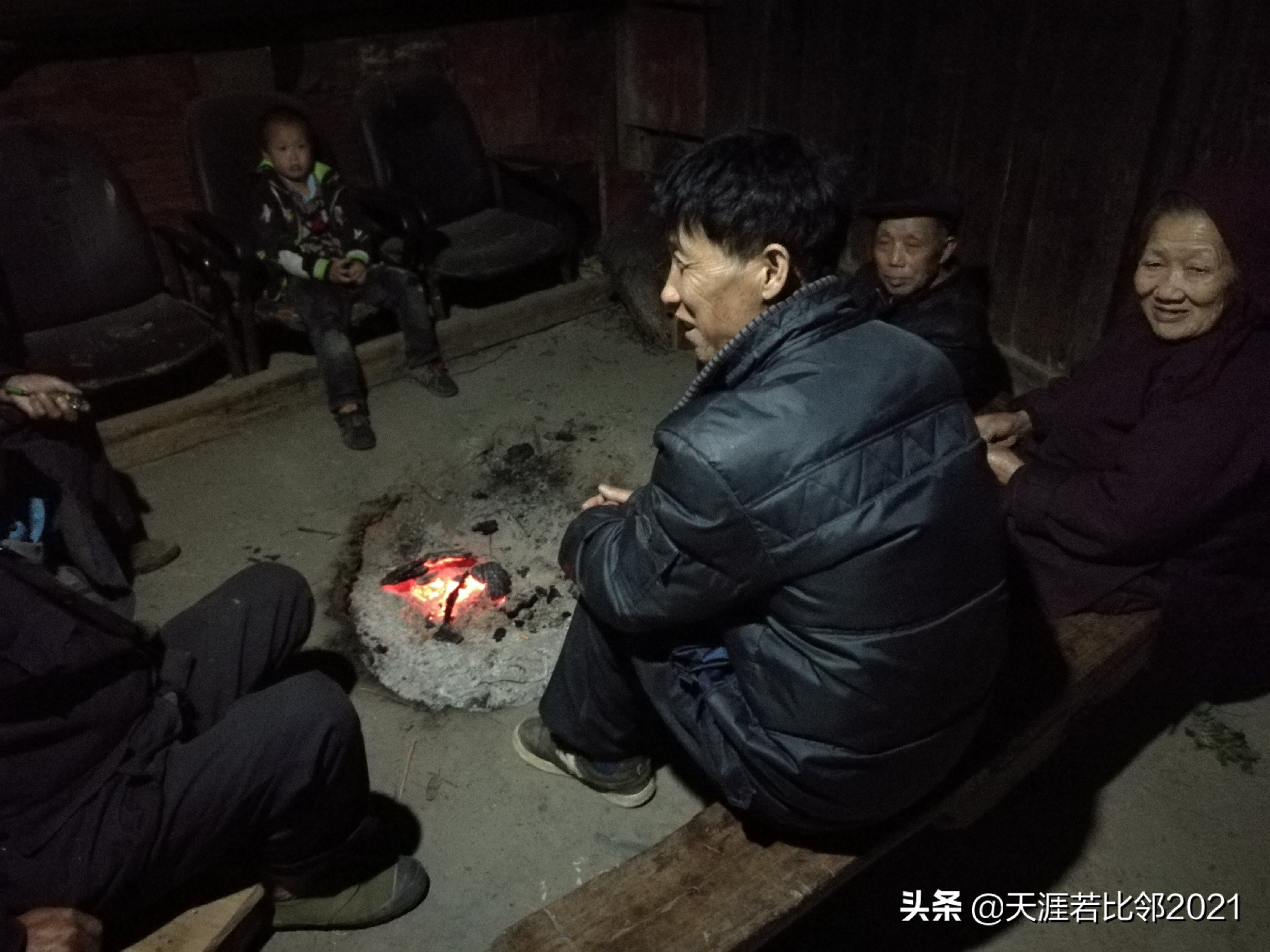 自駕游是跑高速好還是走國(guó)道好？