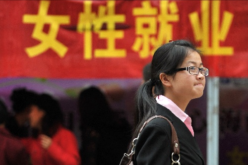 对女生帮助大的“热门”专业，毕业后就业不发愁，发展前途更顺利