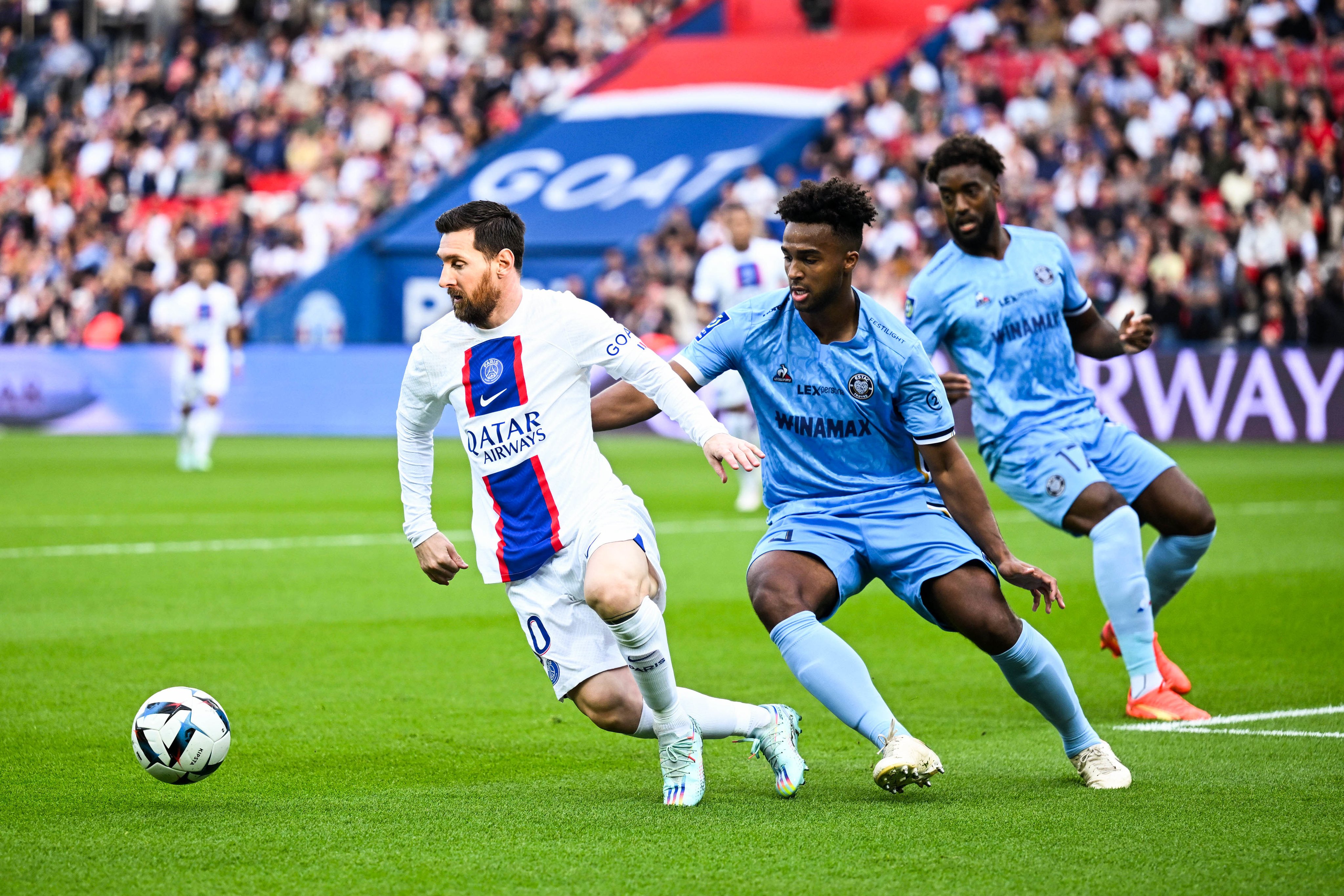 足球比赛精彩瞬间图片(7球狂欢!