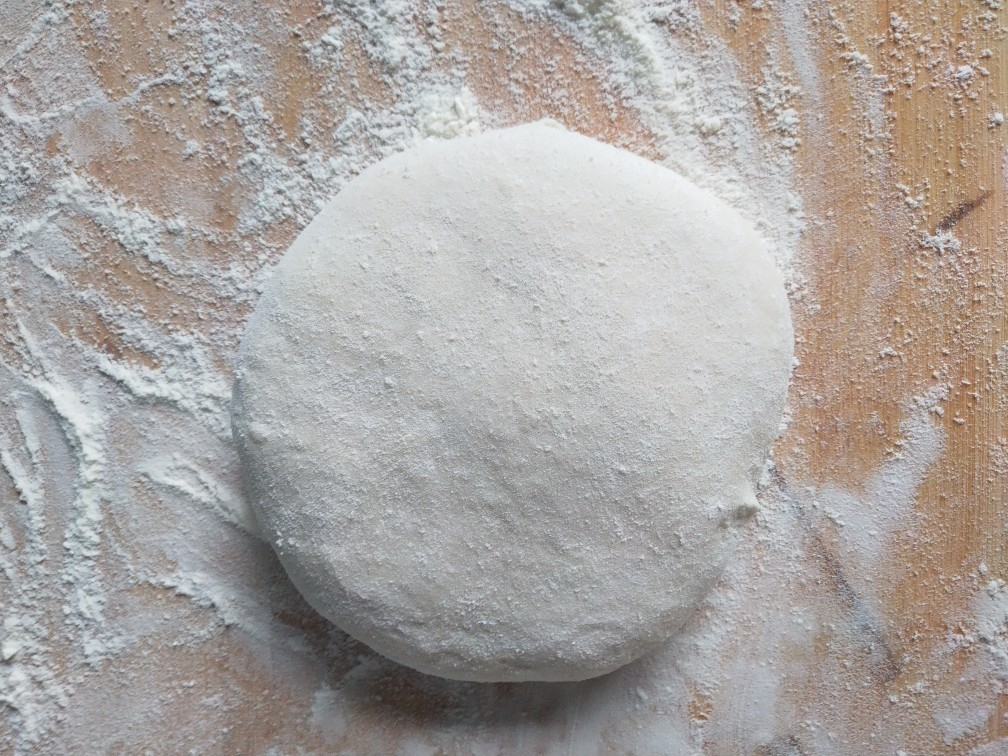 千層餅、油酥燒餅、餡餅的做法，全都是麵食，鮮香美味，酥軟油潤