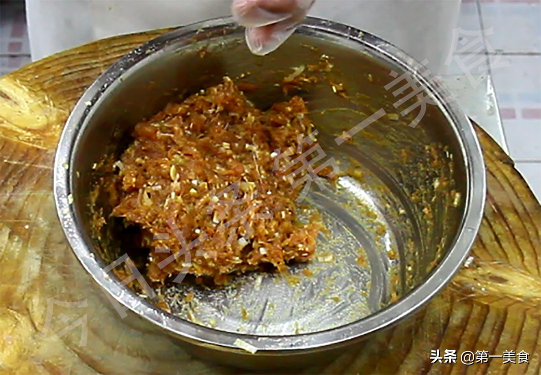 家庭豬肉丸子的做法,家庭豬肉丸子的做法,簡單又好吃
