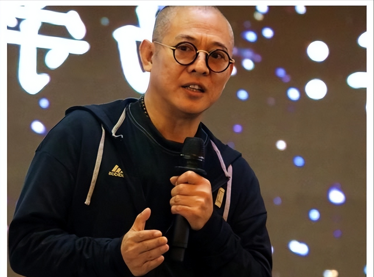 有苦难言的8位明星，多年顽疾缠身，有人成身体缺陷抱憾一生