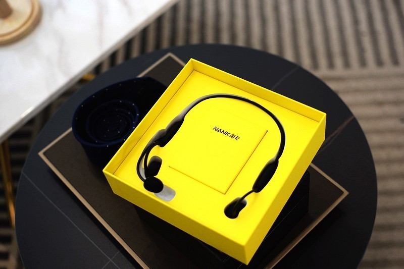 听歌通话两不误 南卡Runner Comm专业骨传导通讯耳机