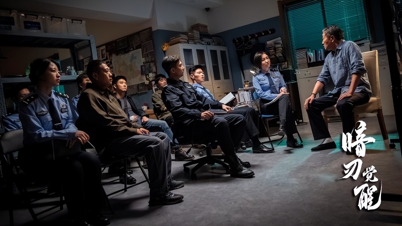 网剧《暗刃觉醒》今日热血开播 暗流涌动的阴谋逐渐被揭开