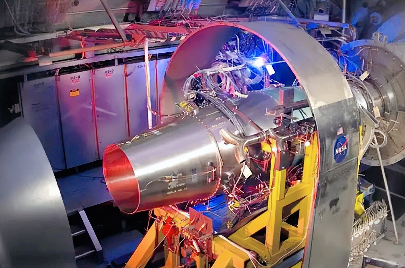 ȫ�����ȣ��й��������𷢶���ȡ�ý�չ������ɻ�������ѡ��