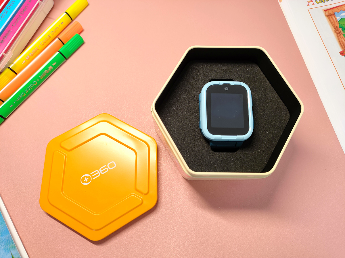 儿童微信+10重AI定位加持：360儿童电话手表10X体验