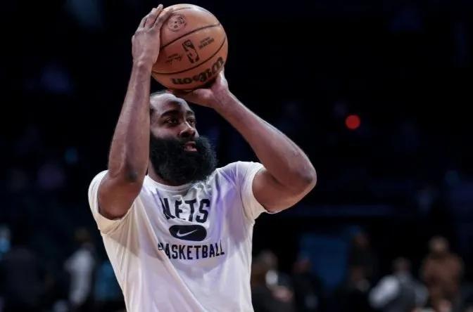 篮球的战术分类(战术分析！NBA最常用的战术，教练根据球队人员配置制定战术体系)