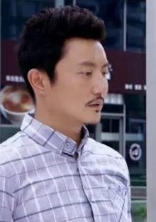 今日重点推介：电视剧《陪你一起长大》云南卫视今晚播出