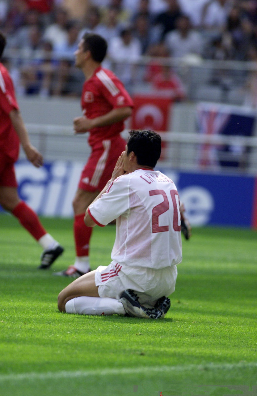 韩国对土耳其世界杯国语(20年前今天国足世界杯最后一战 0-3土耳其，遗憾一幕你还记得吗？)