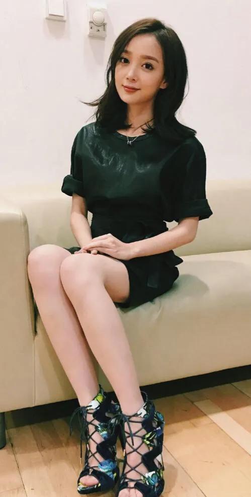 汪小敏又美又飒，关键歌唱的还很好