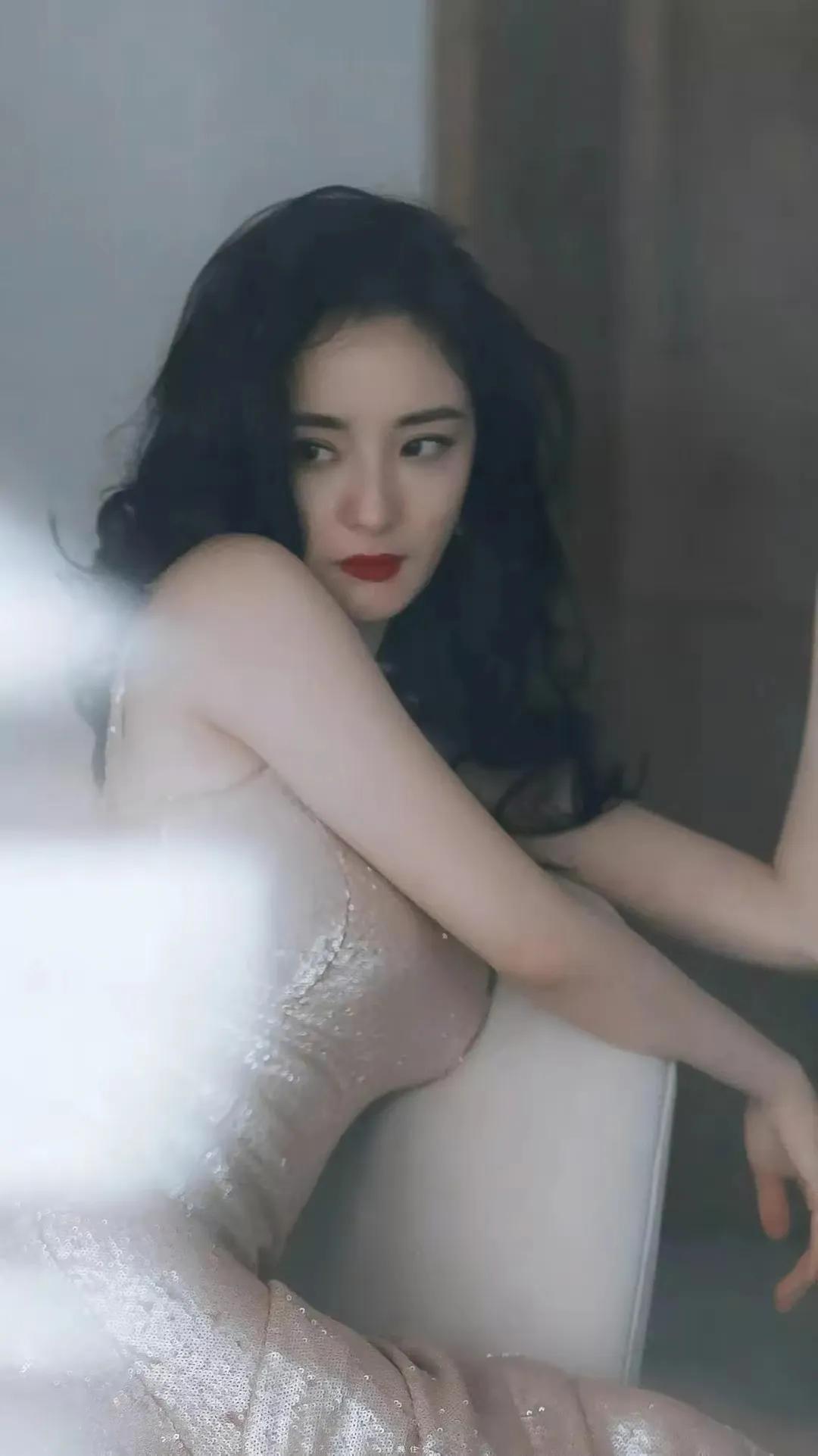 杨幂惊艳写真集1