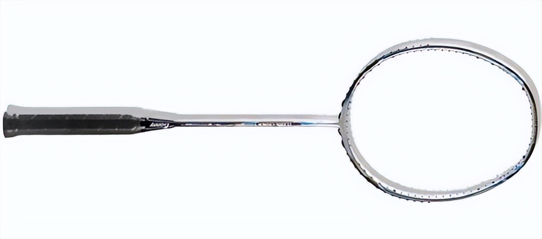 凯胜和胜利的羽毛球拍哪个好（攻守兼备型羽毛球拍推荐（300-600元下））