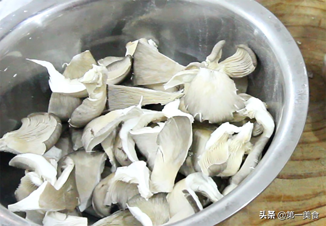 菠菜怎么做好吃家常菜（分享6种不同菠菜做法鲜香美味）