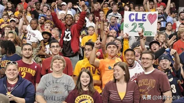 16年总决赛混剪詹姆斯（今天，让我们重温一遍16年总决赛）-华海博客